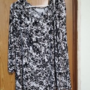 Sag Harbor Women's Black and Gray Camouflage Tunic